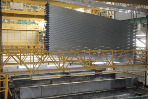 政 在看 引領時代的鋁